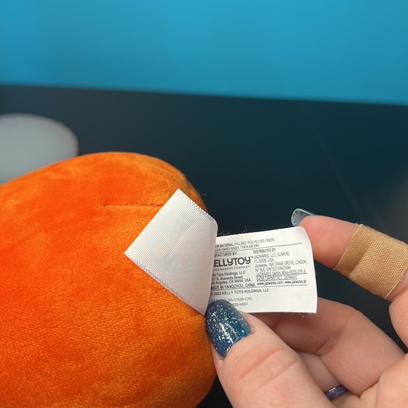 Squishmallow Paige The Pumpkin 5" Jack O Lantern Plush - Picture 4 of 4